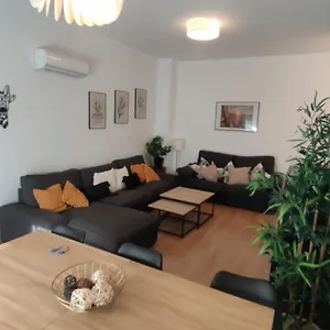 Unique In Center With Pool Apartamento Málaga